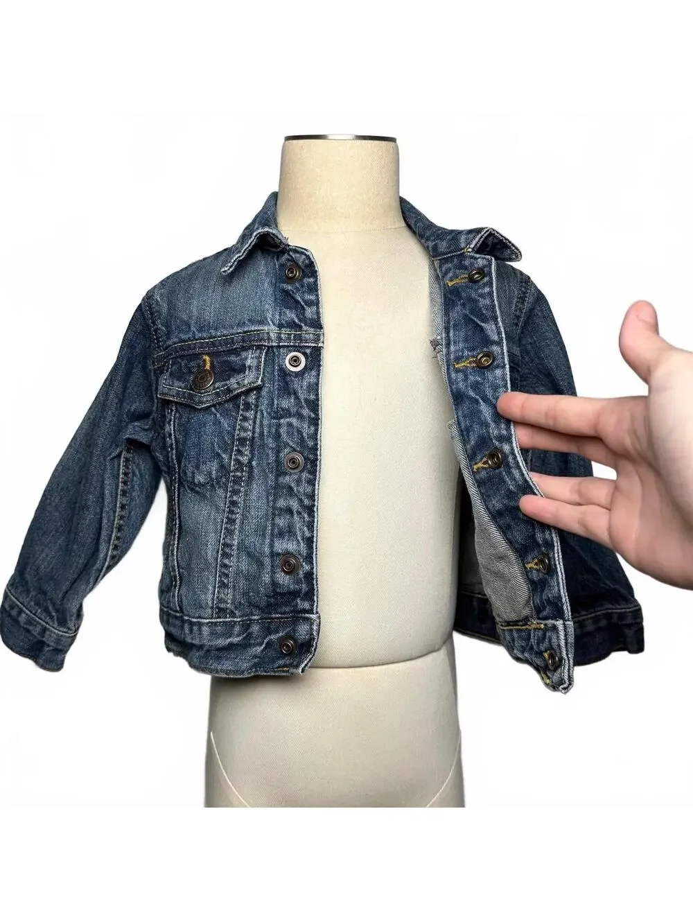 OshKosh Bgosh size 2t